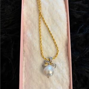 Elegant Gold-filled Faux Pearl Bow Pendant Necklace